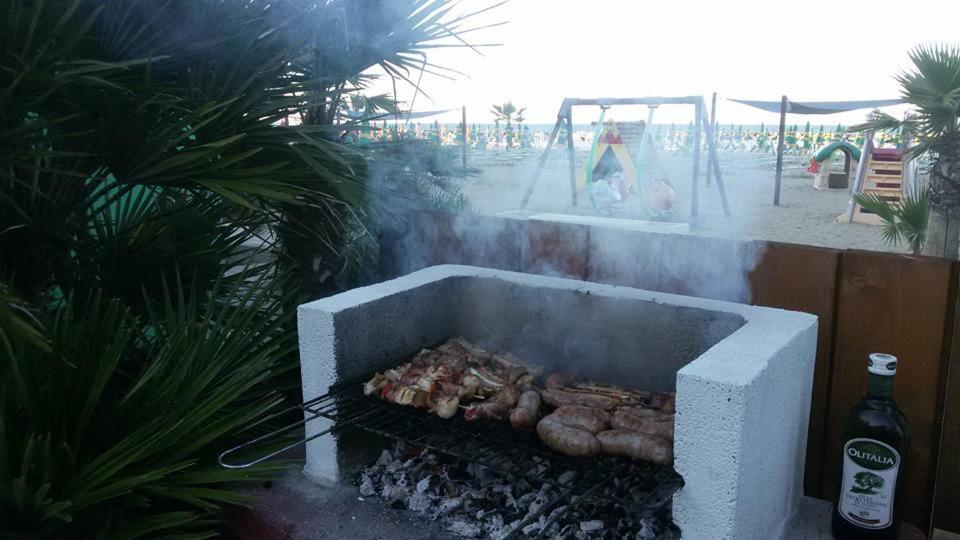 Hotel Simon Rimini Kültér fotó