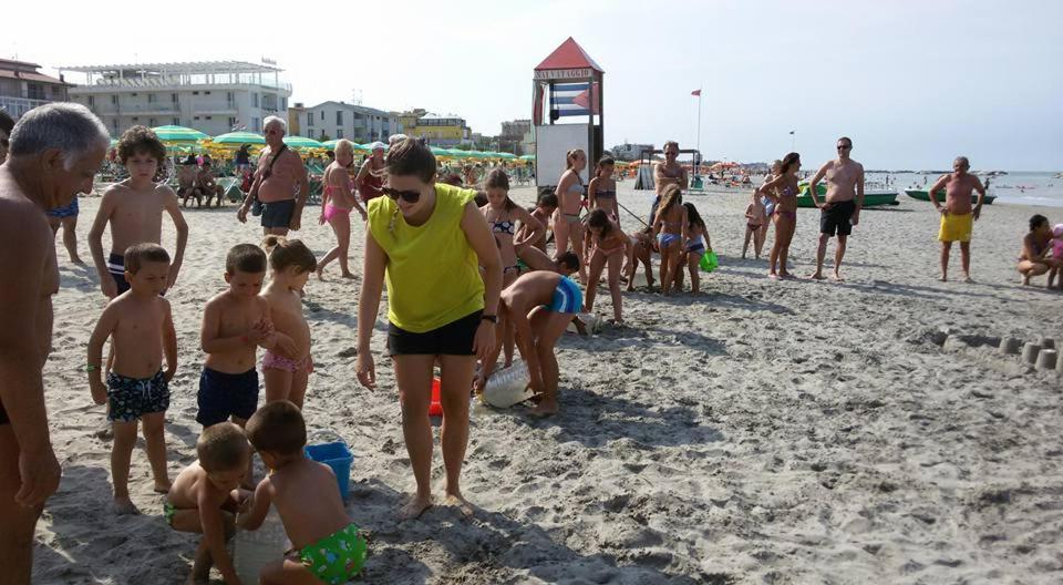 Hotel Simon Rimini Kültér fotó