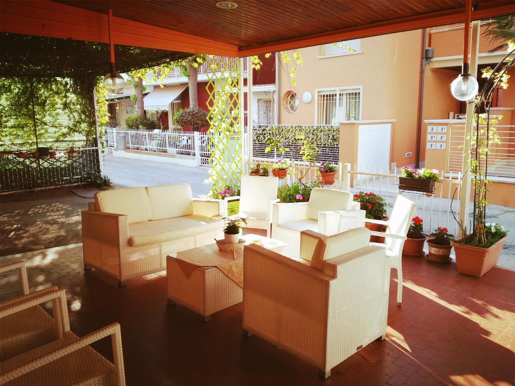Hotel Simon Rimini Kültér fotó